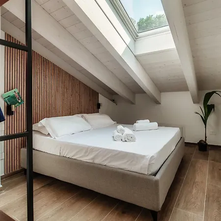 Amazing Attic On Harbour *