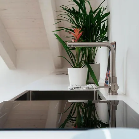 Amazing Attic On Harbour *