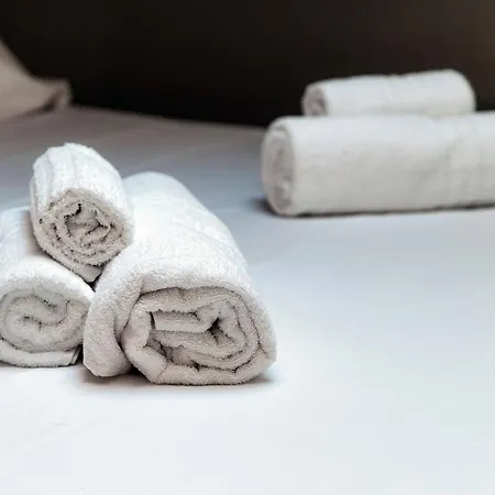 Amazing Attic On Harbour Côme