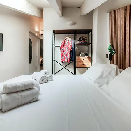 Апартаменты Amazing Attic On Harbour *