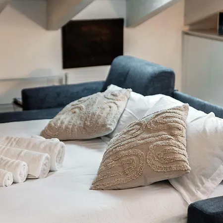 Апартаменты Amazing Attic On Harbour *