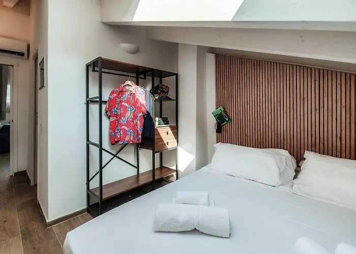 Daire Amazing Attic On Harbour