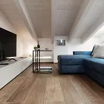 Lejlighed Amazing Attic On Harbour Como