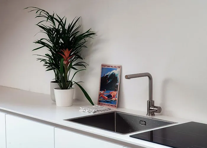 Апартаменты Amazing Attic On Harbour *