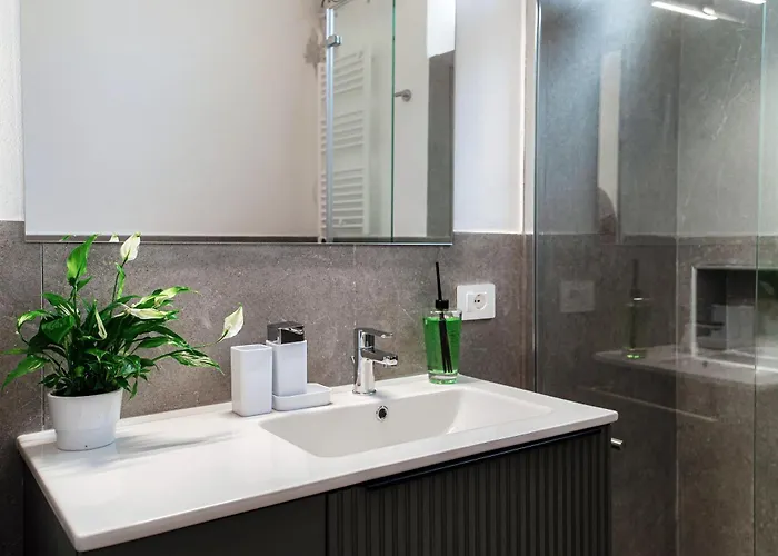 Amazing Attic On Harbour * Комо