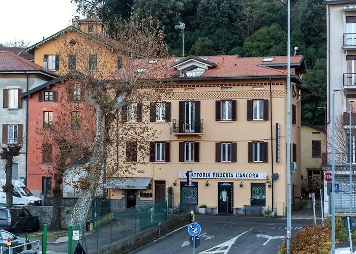 Amazing Attic On Harbour